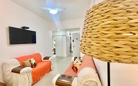 Ótima localização a 2 quadras da praia!Amei